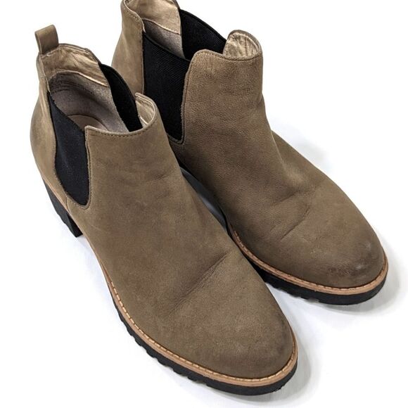 Caslon Water Resistant Ankle Boot - Picture 4 of 8